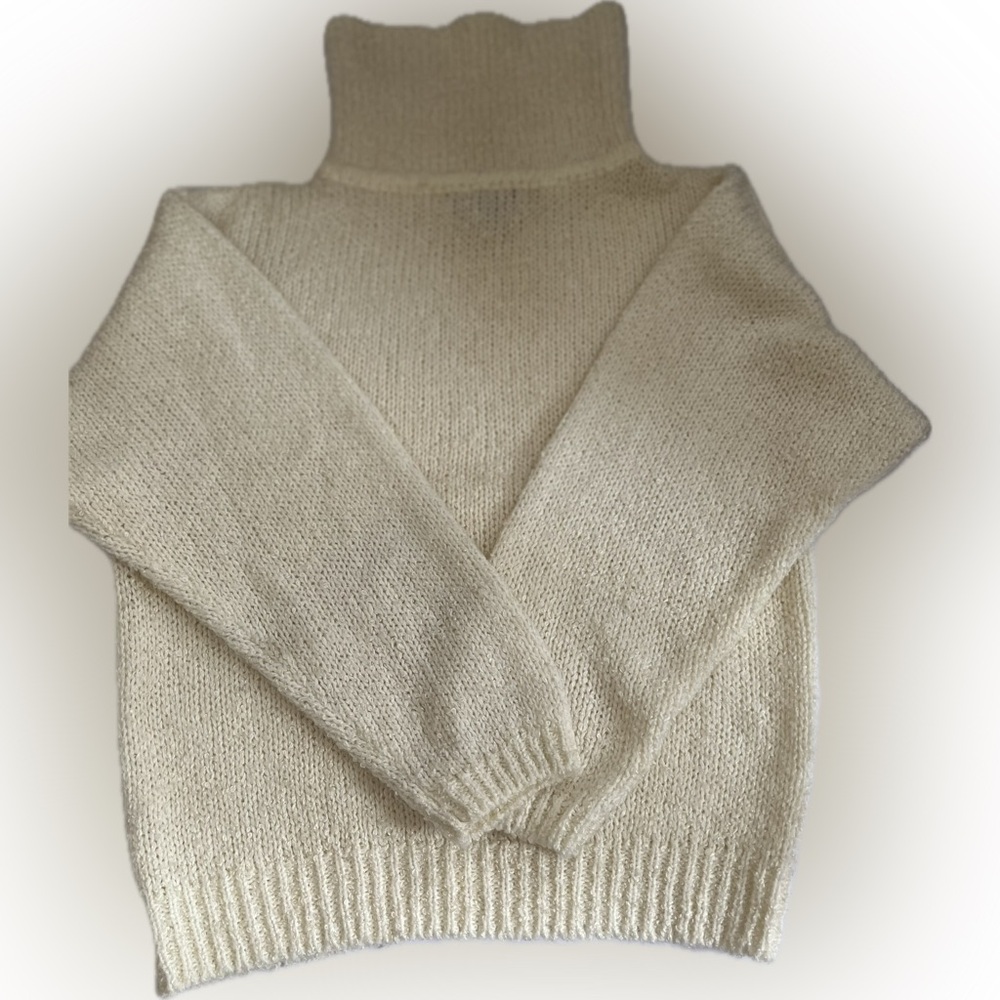 Vintage A. Milano Cream Turtleneck Sweater